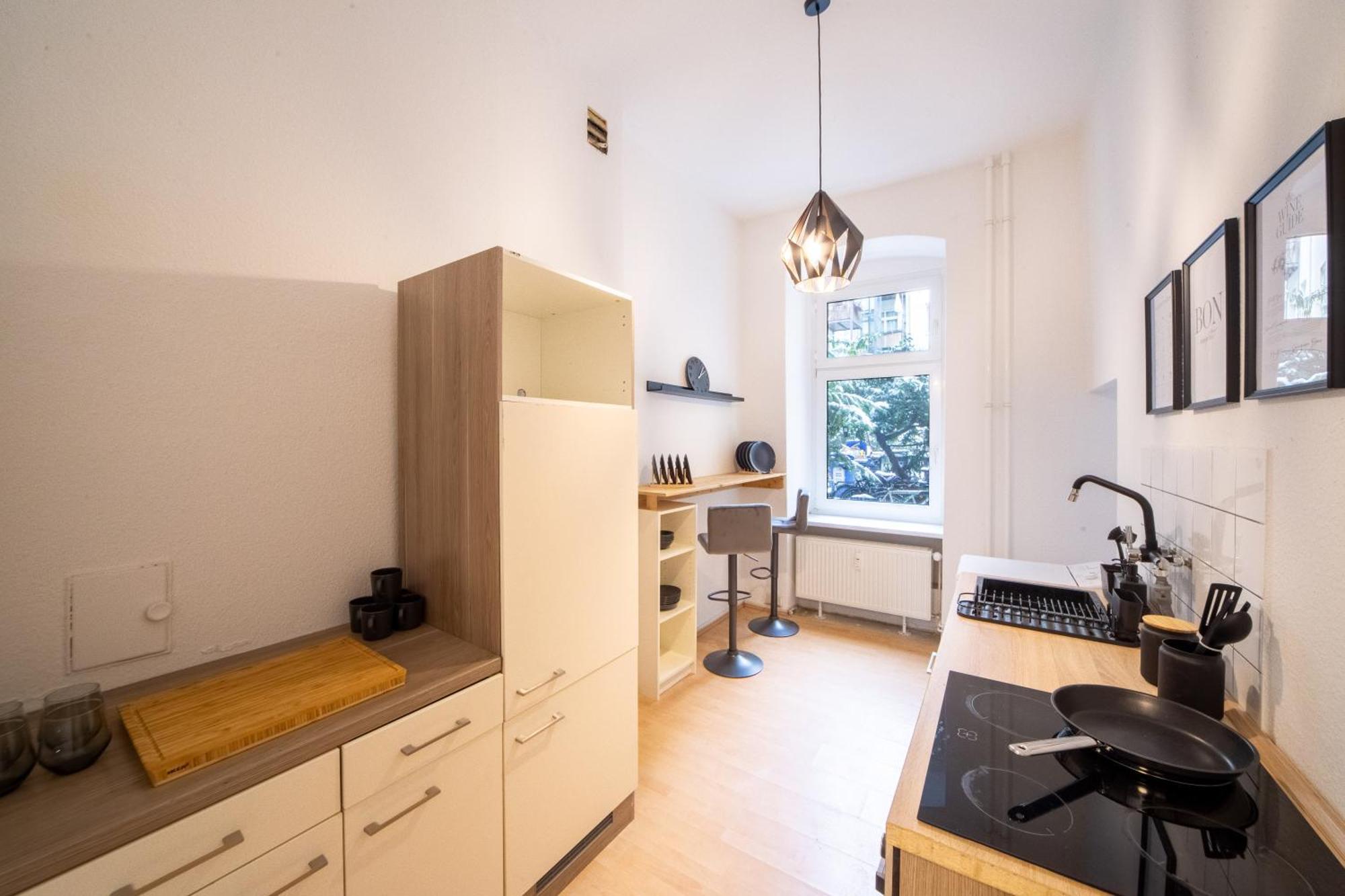 Massagesessel, King-Sized Bed, Billardtisch, 2 Couches Daire Berlin Dış mekan fotoğraf